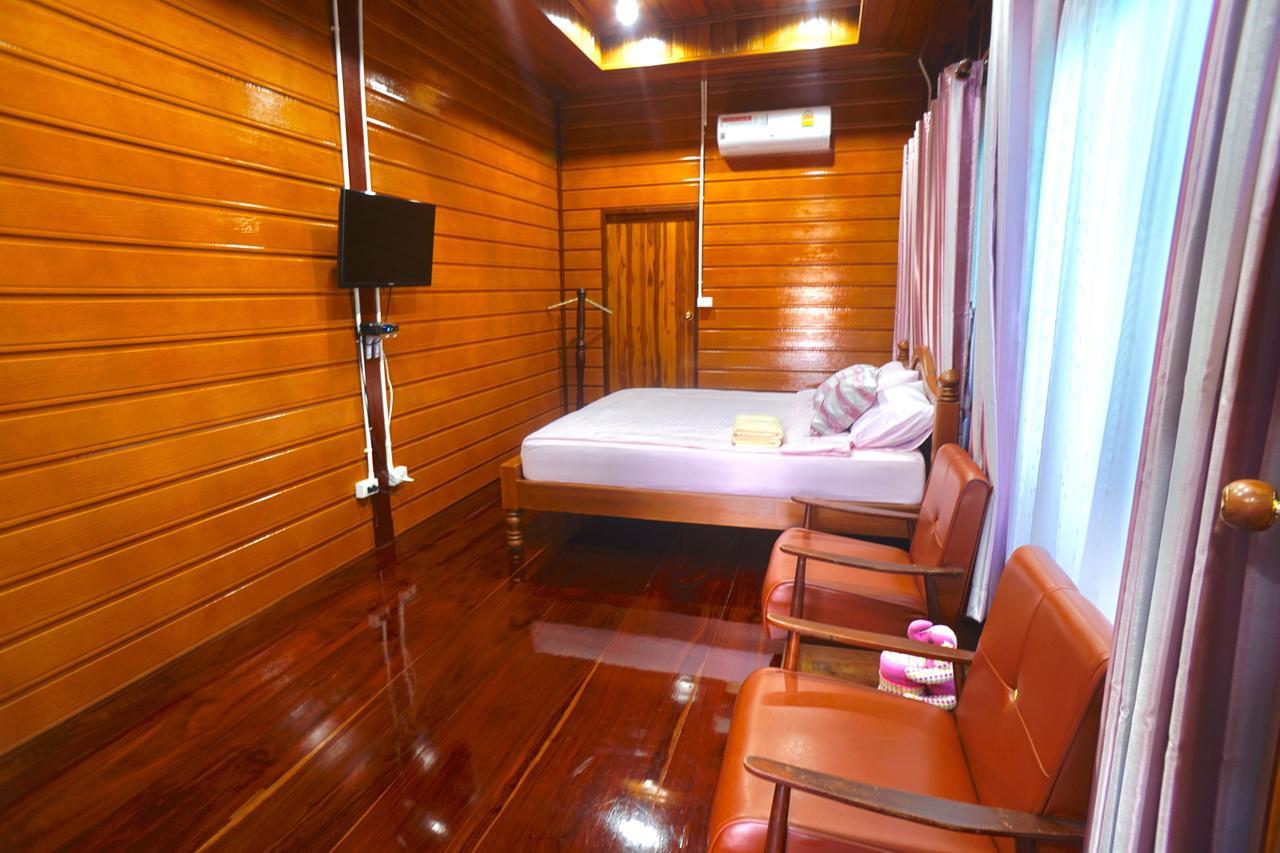 Bansuwan Homestay Amphawa Ngoại thất bức ảnh